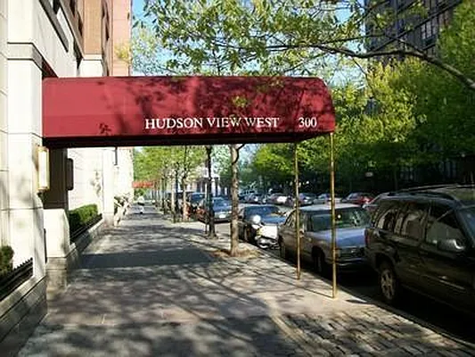 Sold by Ostrov Realty Group | media 12