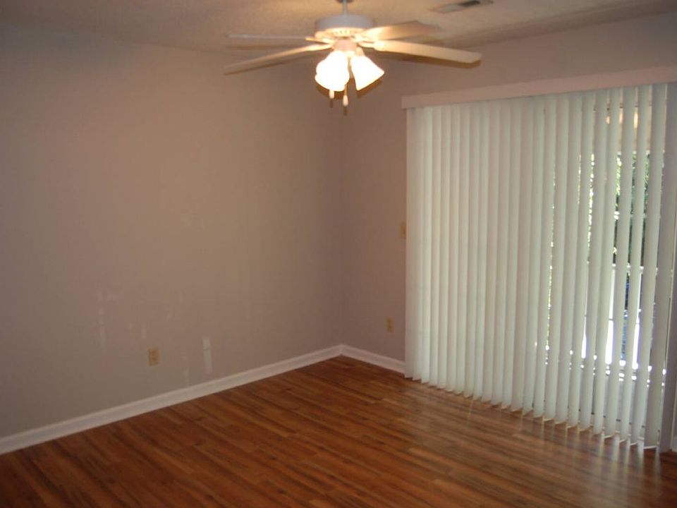 1st image of 5615J Hornaday Rd