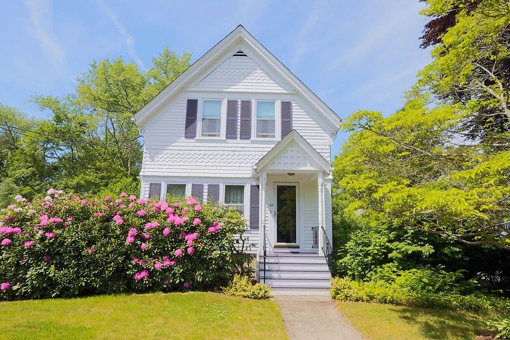 32 Plain St, West Bridgewater, MA 02379 Zillow