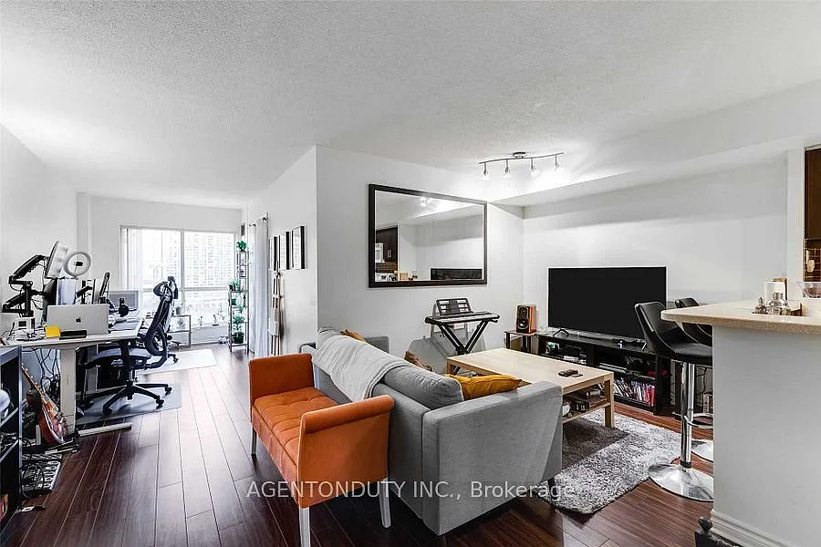 2 bed, $2,795 — Photo 1