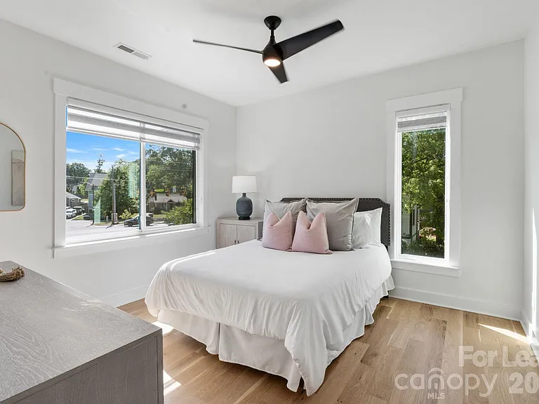 3008 Holt St — Photo 33