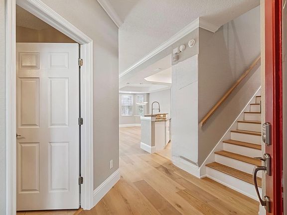 2nd image of 2878 Bayshore Trails Dr