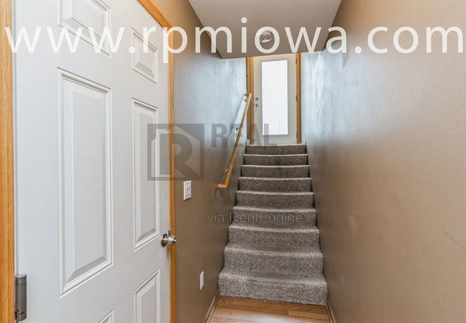 2 bed, 2.0 bath, 1108 sqft, $1,495 — Photo 2