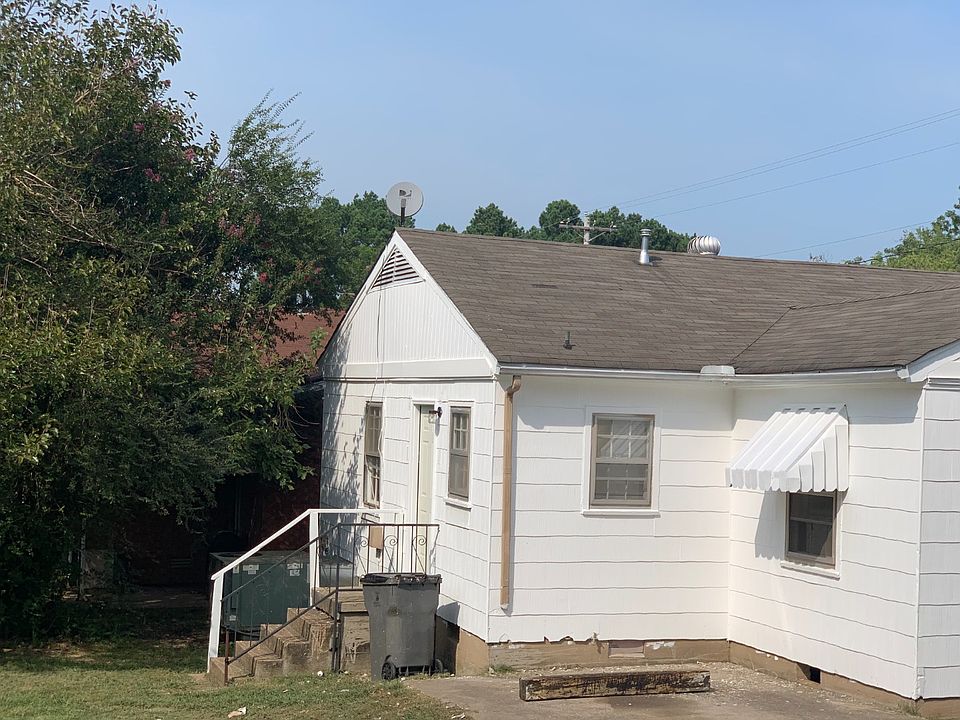2nd image of 600 N 6th St