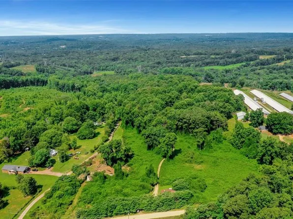 5866 F Gilmer Rd, Gillsville, GA 30543