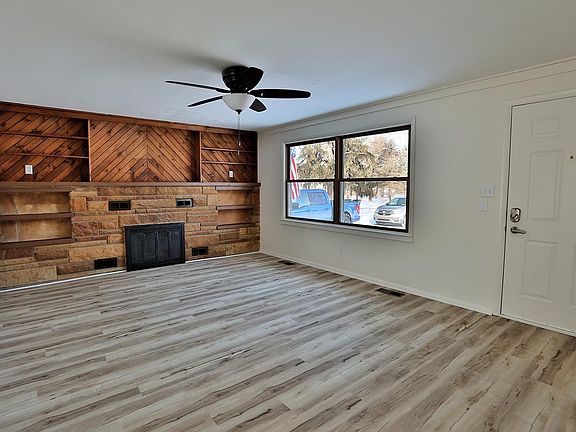 3rd image of 5959 Salge Dr