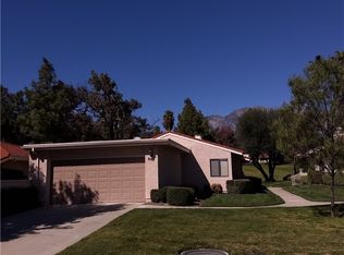 891 Saint Andrews Dr, Upland, CA 91784