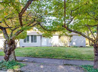 8385 SW Iroquois Dr, Tualatin, OR 97062