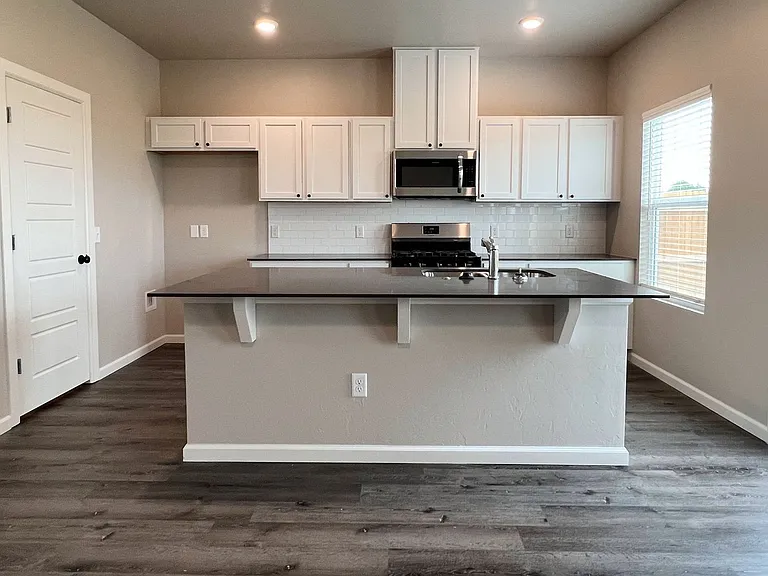 7713 Owen Ln — Photo 9
