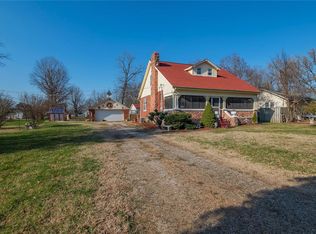 2214 Horine Rd, Festus, MO 63028