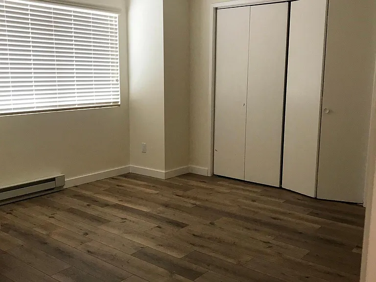 366 Van Buren St #5 — Photo 4