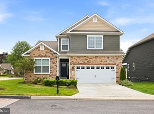 2 Charles Dr, Gettysburg, PA 17325
