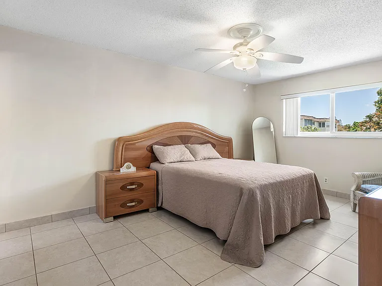 721 Lori Dr #208 — Photo 16