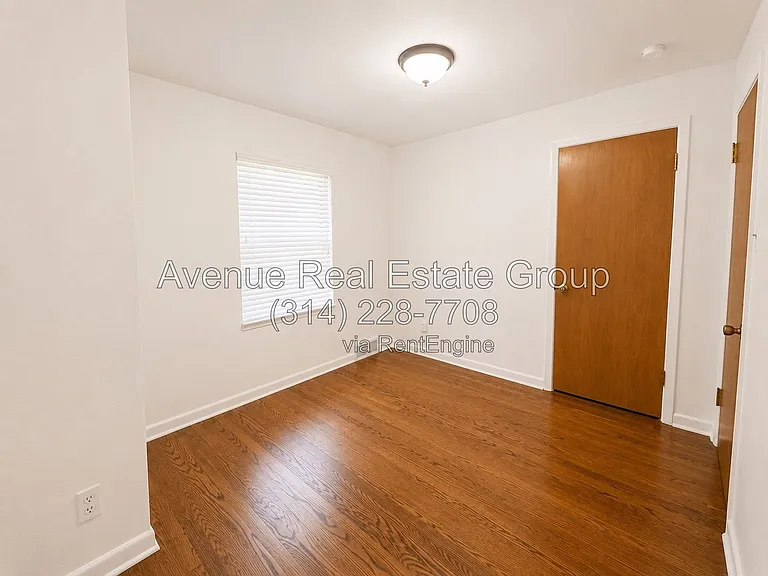 12163 Cheryl Ct — Photo 10