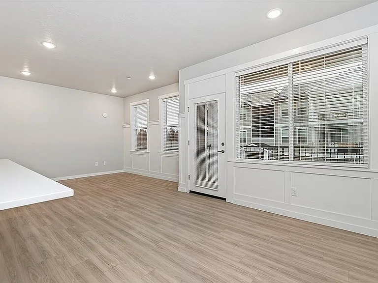 Latitude 40 One Bedroom Living Room