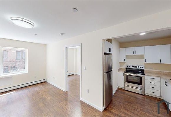 1st image of 3168 Villa Ave