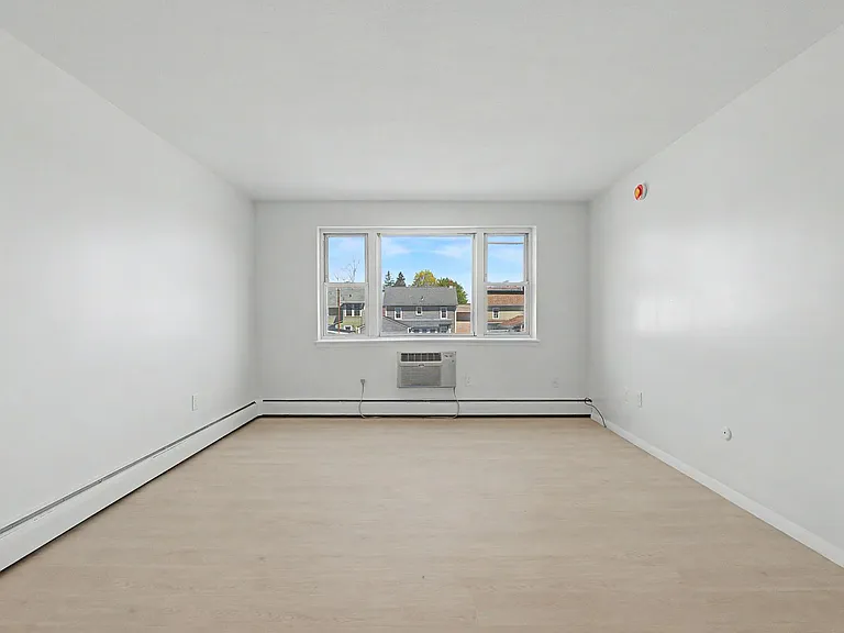 Magnolia Place Apartments — Photo 43