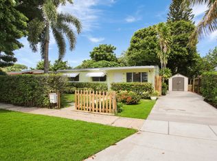 5523 Columbus Rd, West Palm Beach, FL 33405