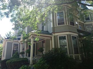 70 Cypress St APT 3, Brookline, MA 02445
