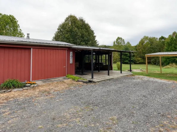 26718 Armstrong Rd, Laurelville, OH 43135