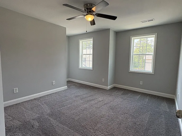 501 Gabriel Ln — Photo 9
