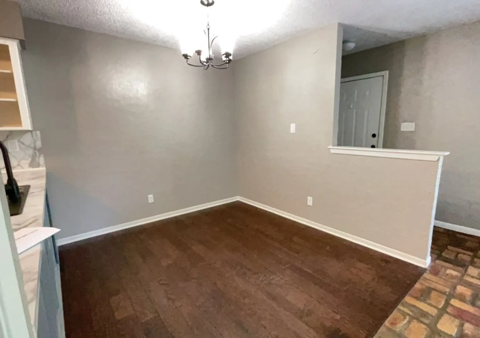 2 bed, 1040 sqft, $1,150 — Photo 3
