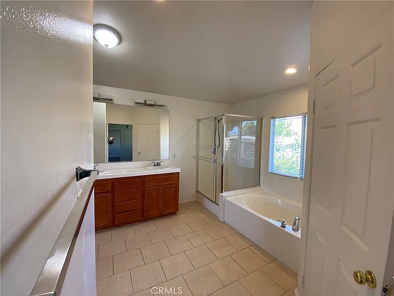 8210 Quakertown Ave — Photo 13