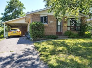 148 Calderwood Dr, Kingston, ON K7M 6M3