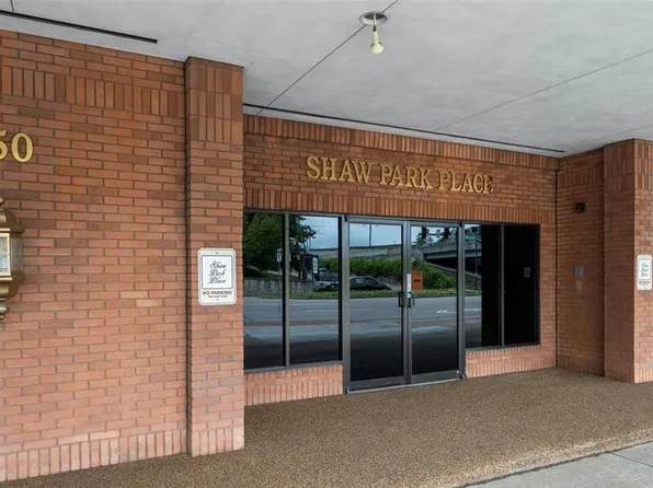 250 S Brentwood Blvd APT 2E, Saint Louis, MO 63105