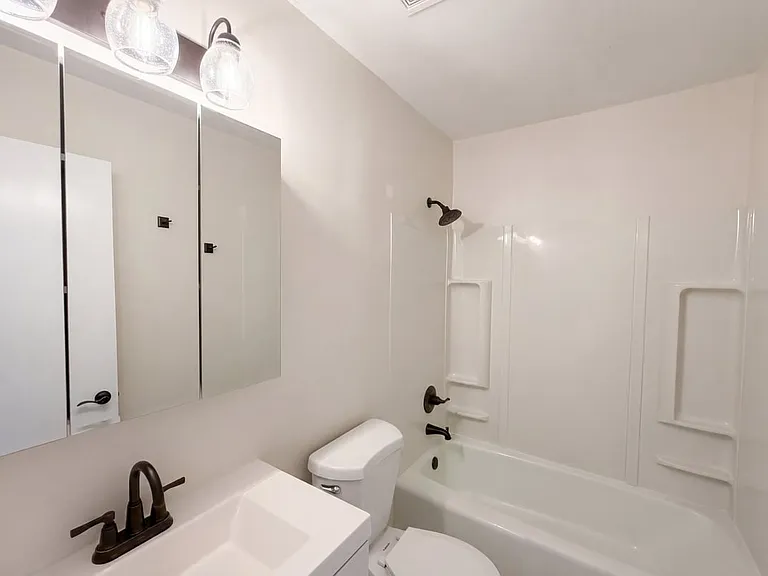 4104 Toroella St — Photo 3