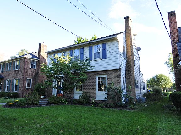 3rd image of 1950 Hall St SE