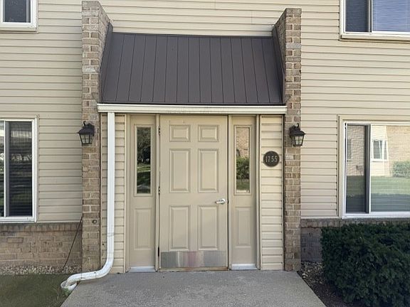 2nd image of 1755 Robin Walk APT C