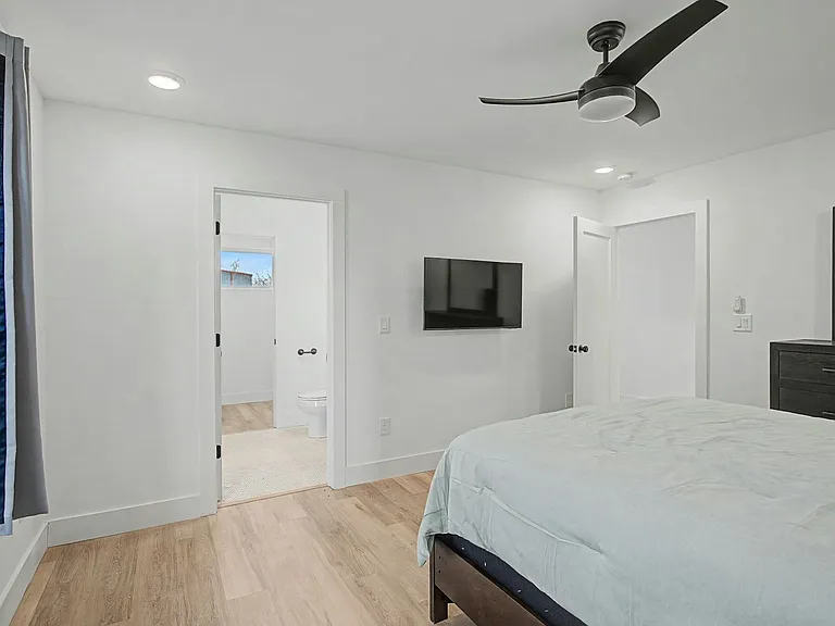 1241 N Avondale Cir #121 — Photo 20