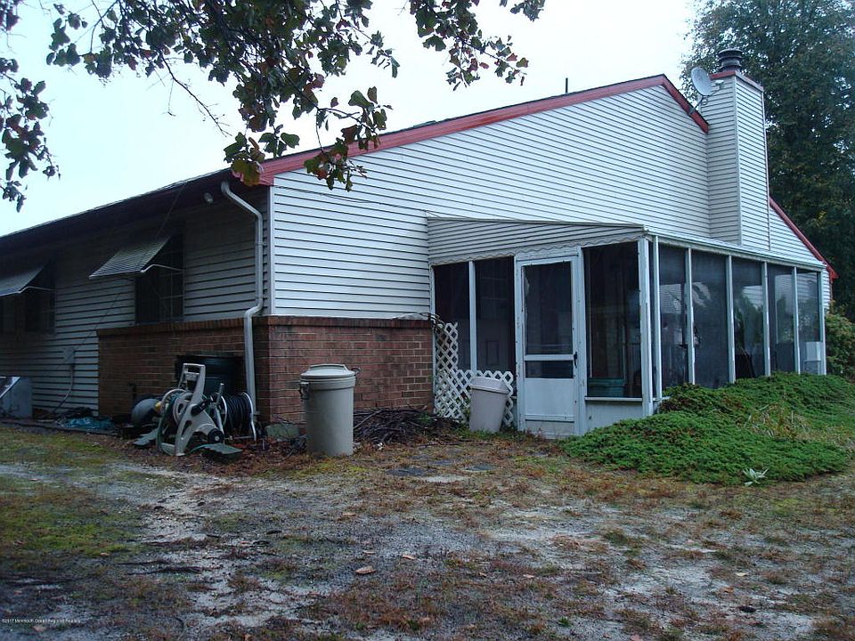 2nd image of 87A Birchwood Dr #50