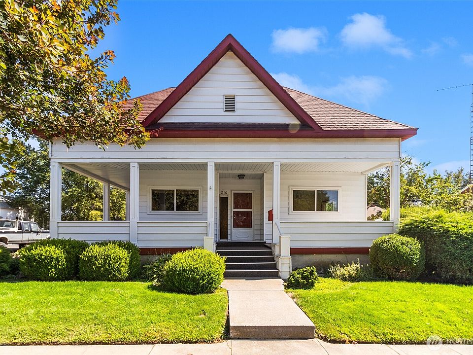 1st image of 210 E 3rd Avenue