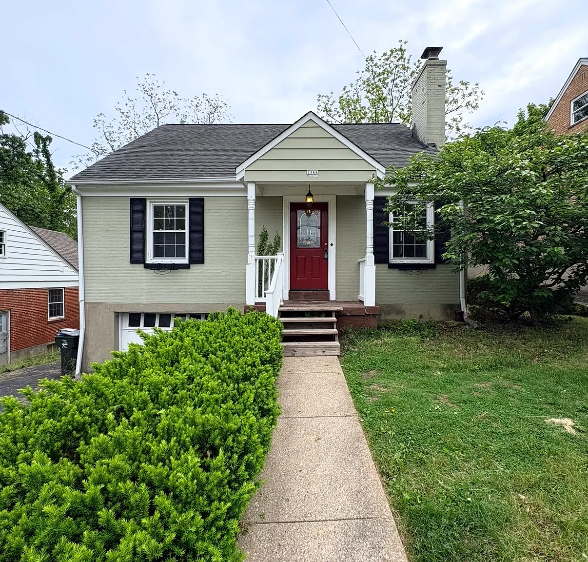 3 bed, 1050 sqft, $2,000 — Photo 1