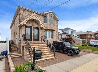 16136 95th St, Howard Beach, NY 11414