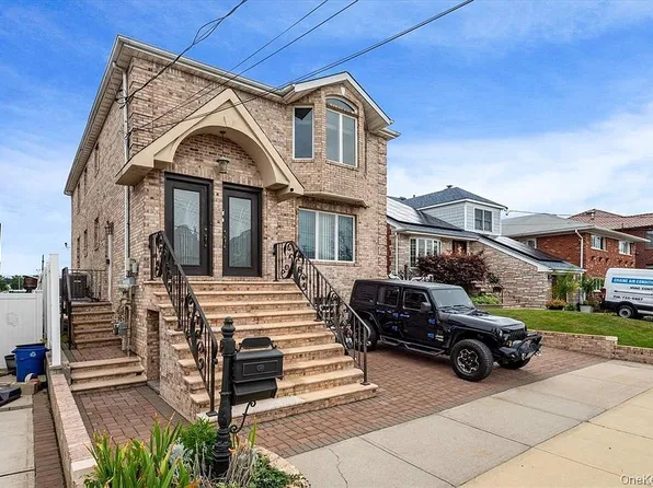 16136 95th St, Howard Beach, NY 11414
