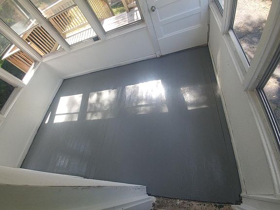 4th image of 8140 Toddy Ave