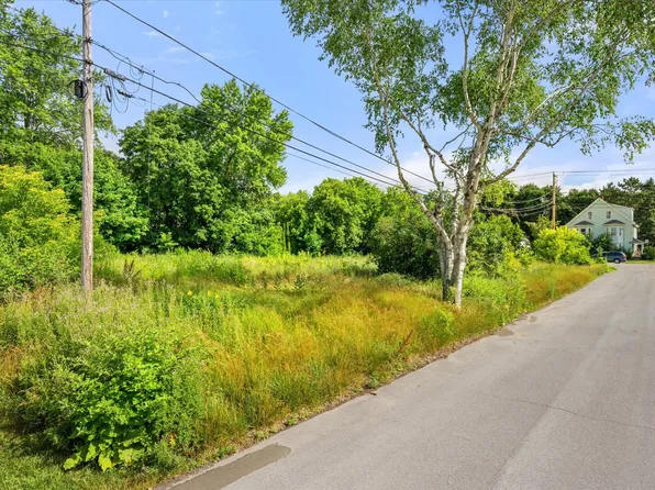 15 Bond Street, Bangor, ME 04401