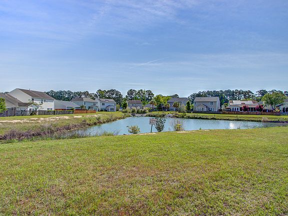 4th image of 500 Dolphin Dr