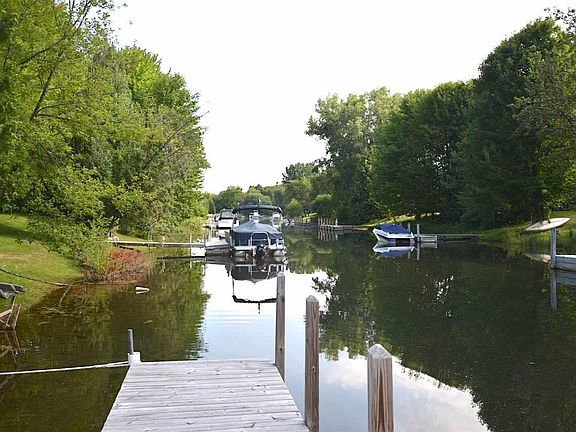3rd image of 6845 W Harbor Dr