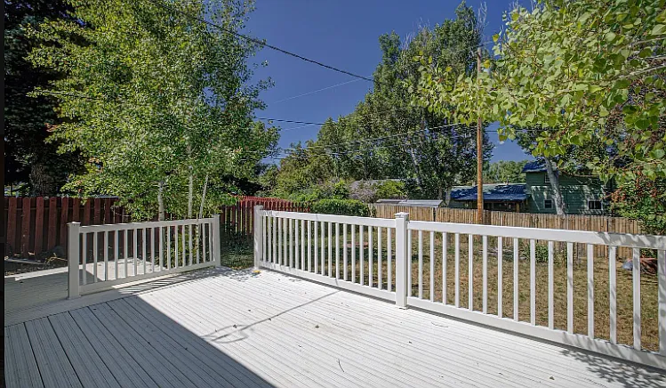 1440 Jamaica Dr — Photo 3