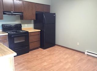 2521 Harvey Dr APT 1, Menomonie, WI 54751