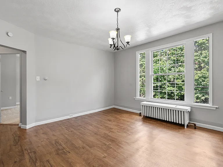13 Josephine St #2 — Photo 10