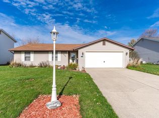 834 Bosuns Dr, Fort Wayne, IN 46819