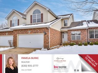 502 Pheasant Trl, Saint Charles, IL 60174
