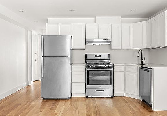 2nd image of 411 Throop Ave #1