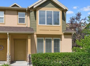 919 N Farmington Xing, Farmington, UT 84025
