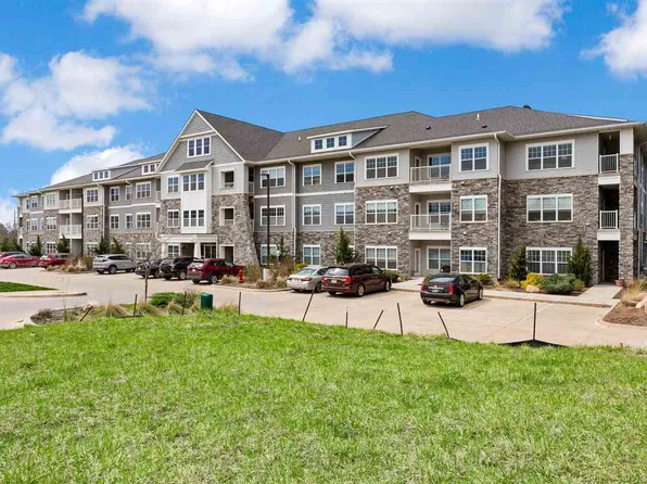260 N Scott Blvd Unit 108, Iowa City, IA 52245